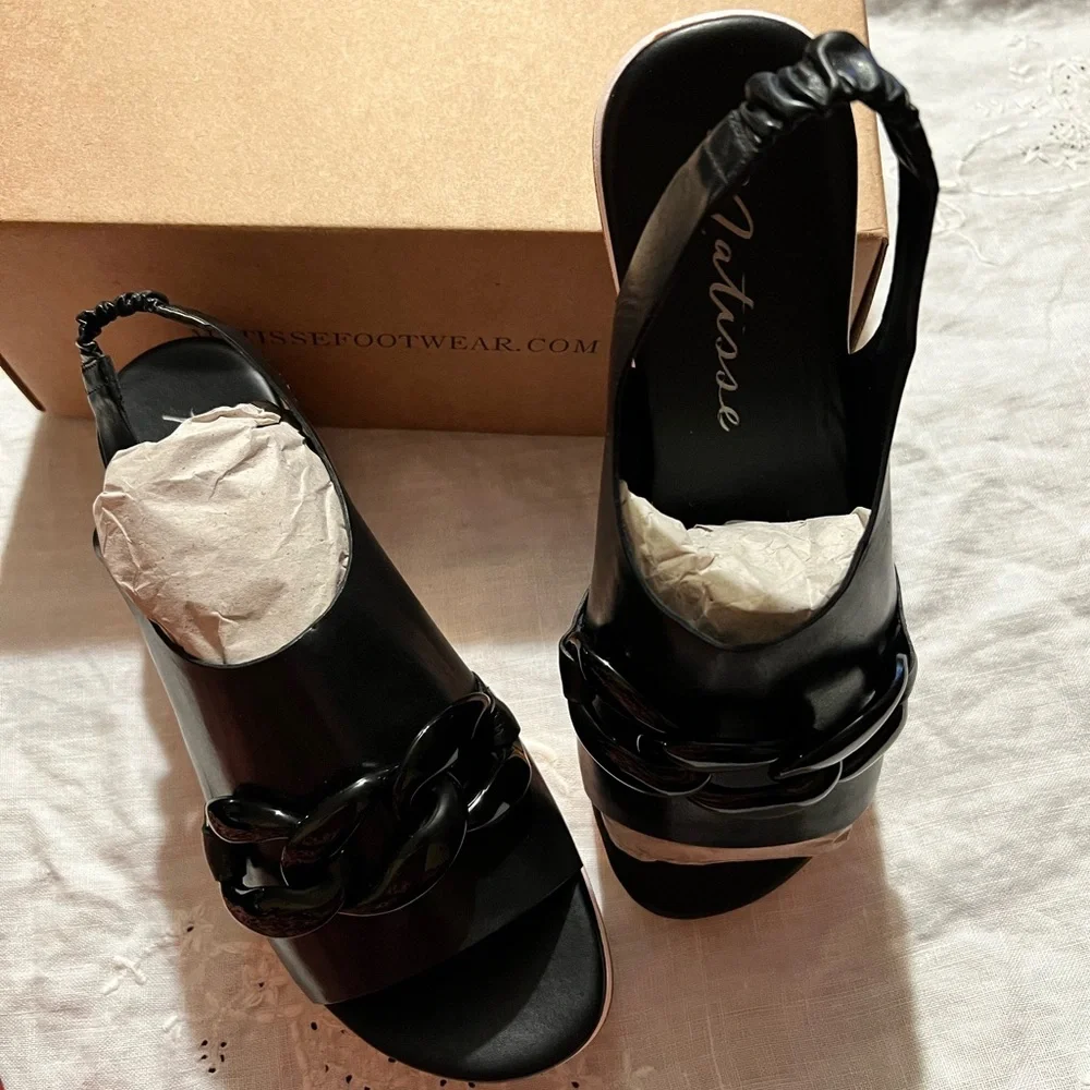 🍉NEW- Matisse platform wedge sandal with‎ chain detail size 8